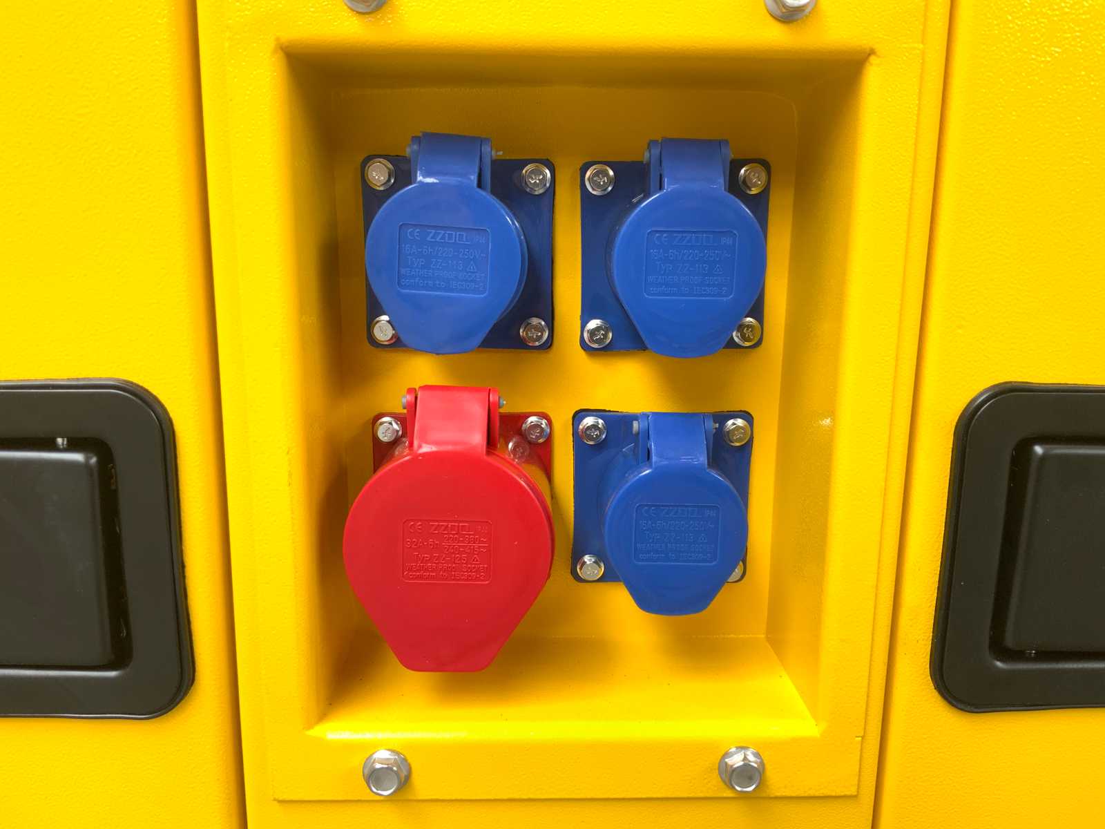 25 kVA Diesel Stromgenerator / Notstrom von RTE mit 22 kW – Bild 10